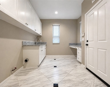 2365 W Canopy - Photo Thumbnail 6