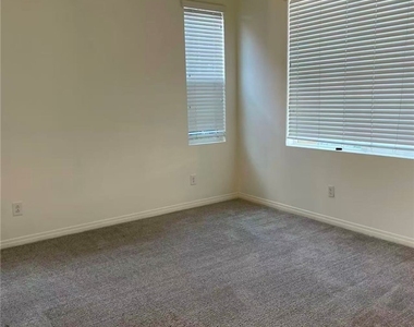 13245 Winslow - Photo Thumbnail 16