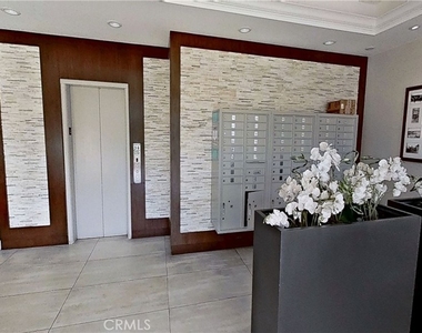 310 Fernando Street Street - Photo Thumbnail 23