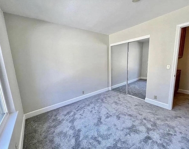 959 La Mesa Terrace - Photo Thumbnail 18