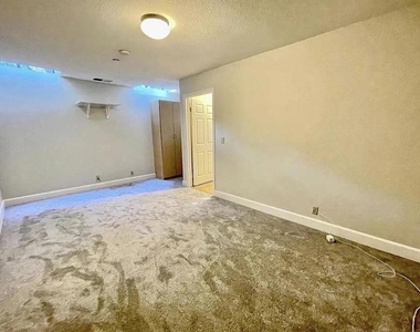 959 La Mesa Terrace - Photo Thumbnail 20