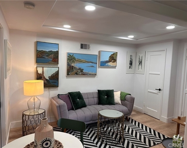 736 Lower Griffith Place - Photo Thumbnail 7