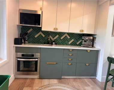736 Lower Griffith Place - Photo Thumbnail 4