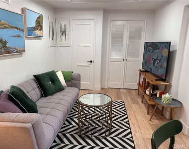 736 Lower Griffith Place - Photo Thumbnail 8