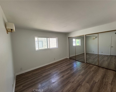 412 Burchett Street - Photo Thumbnail 5
