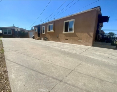 206 E Raymond - Photo Thumbnail 1