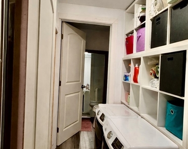 206 E Raymond - Photo Thumbnail 10
