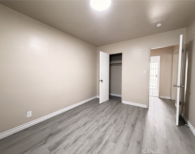 2431 W Beverly - Photo Thumbnail 14