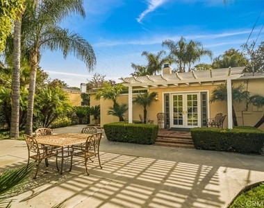 10419 Bloomfield Street - Photo Thumbnail 19