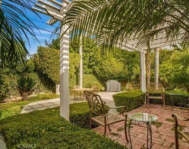 10419 Bloomfield Street - Photo Thumbnail 18