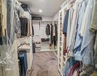 10419 Bloomfield Street - Photo Thumbnail 12