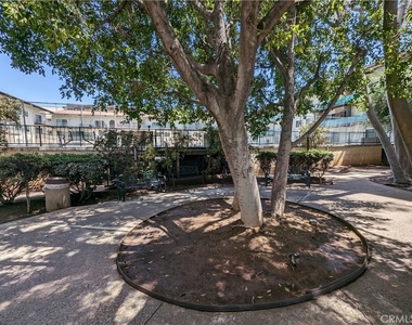 5460 White Oak - Photo Thumbnail 32