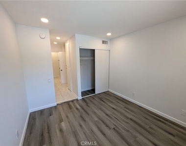 5460 White Oak - Photo Thumbnail 7