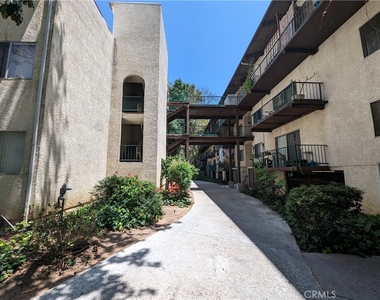 5460 White Oak - Photo Thumbnail 30