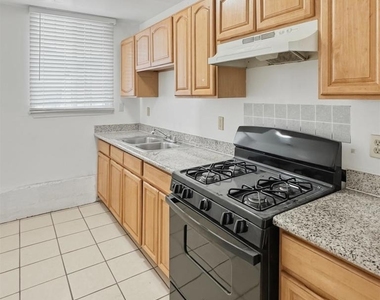 2869 38th Ave - Photo Thumbnail 6