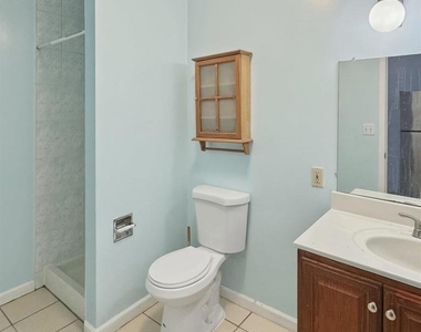 2869 38th Ave - Photo Thumbnail 9