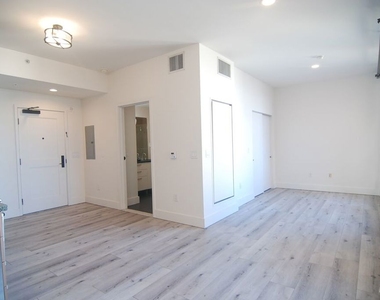 460 S Spring Street - Photo Thumbnail 2