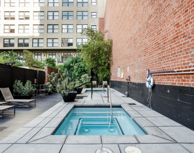 460 S Spring Street - Photo Thumbnail 28