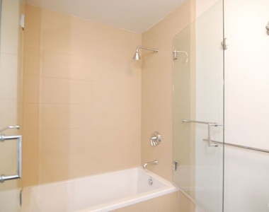 460 S Spring Street - Photo Thumbnail 14