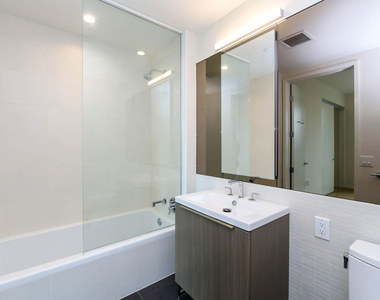 889 Francisco Street - Photo Thumbnail 22