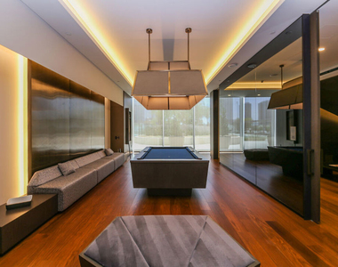 889 Francisco Street - Photo Thumbnail 2
