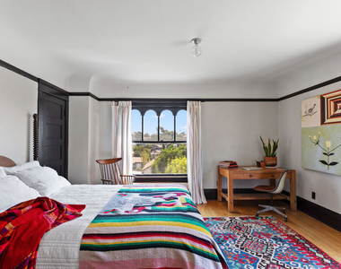 1046 W Kensington Road - Photo Thumbnail 32