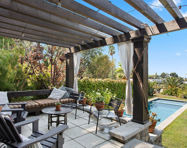 1046 W Kensington Road - Photo Thumbnail 46