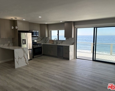 25216 1/2 Malibu Road - Photo Thumbnail 1