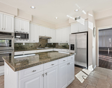 24310 Belford Court - Photo Thumbnail 21