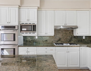 24310 Belford Court - Photo Thumbnail 17