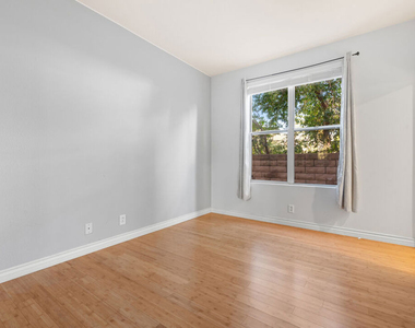 24310 Belford Court - Photo Thumbnail 35