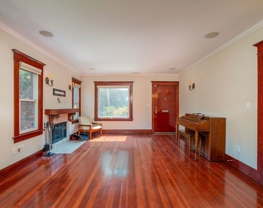 4253 Fountain Avenue - Photo Thumbnail 22