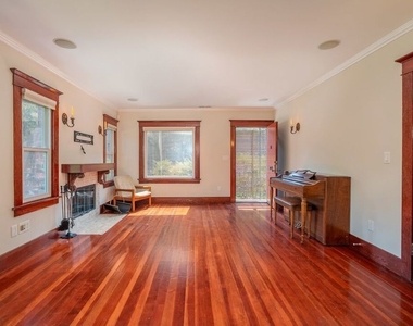 4253 Fountain Avenue - Photo Thumbnail 23