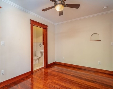 4253 Fountain Avenue - Photo Thumbnail 36