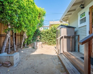 4253 Fountain Avenue - Photo Thumbnail 48