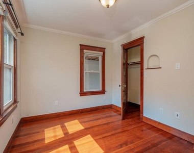 4253 Fountain Avenue - Photo Thumbnail 41