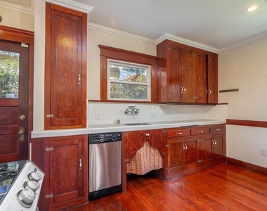 4253 Fountain Avenue - Photo Thumbnail 27
