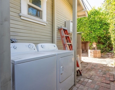 4253 Fountain Avenue - Photo Thumbnail 45