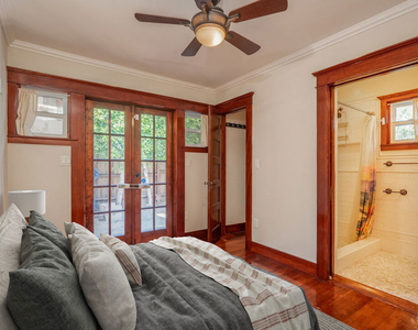 4253 Fountain Avenue - Photo Thumbnail 32