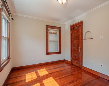 4253 Fountain Avenue - Photo Thumbnail 40