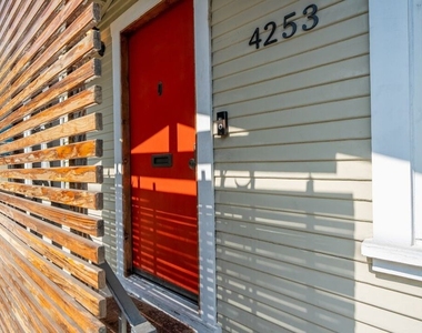 4253 Fountain Avenue - Photo Thumbnail 16