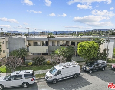 8371 Northgate Avenue - Photo Thumbnail 21