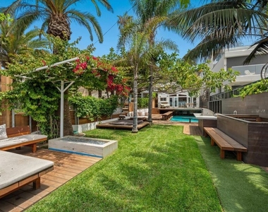 936 Palisades Beach Road - Photo Thumbnail 3
