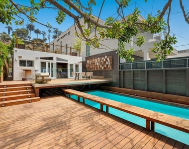 936 Palisades Beach Road - Photo Thumbnail 46