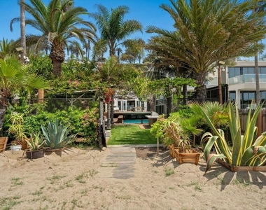 936 Palisades Beach Road - Photo Thumbnail 51