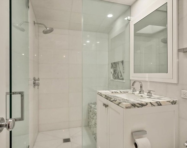 936 Palisades Beach Road - Photo Thumbnail 25
