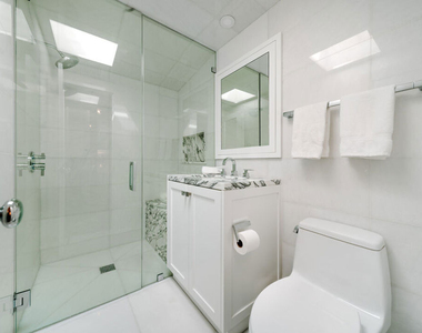 936 Palisades Beach Road - Photo Thumbnail 12