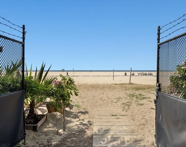 936 Palisades Beach Road - Photo Thumbnail 56