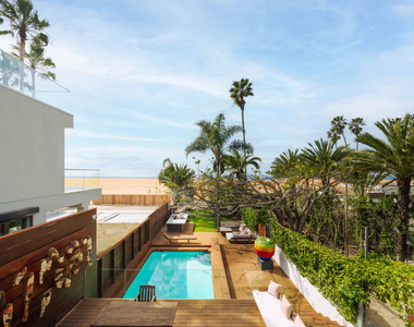 936 Palisades Beach Road - Photo Thumbnail 20