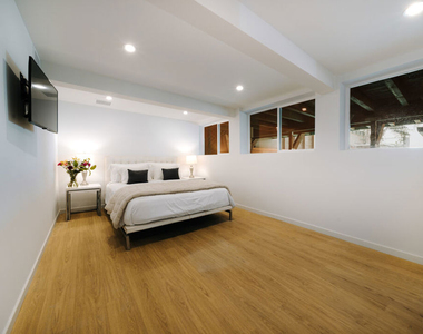 936 Palisades Beach Road - Photo Thumbnail 15